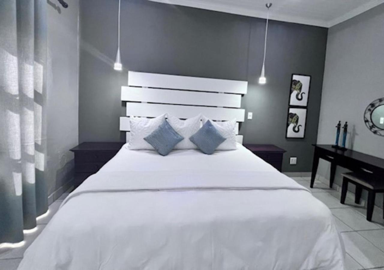 Turaco Lodge - No Loadshedding Marloth Park Bagian luar foto